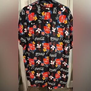 Coca-Cola Tropical Pattern Shirt XL button down Short sleeve CRUISE resort wear